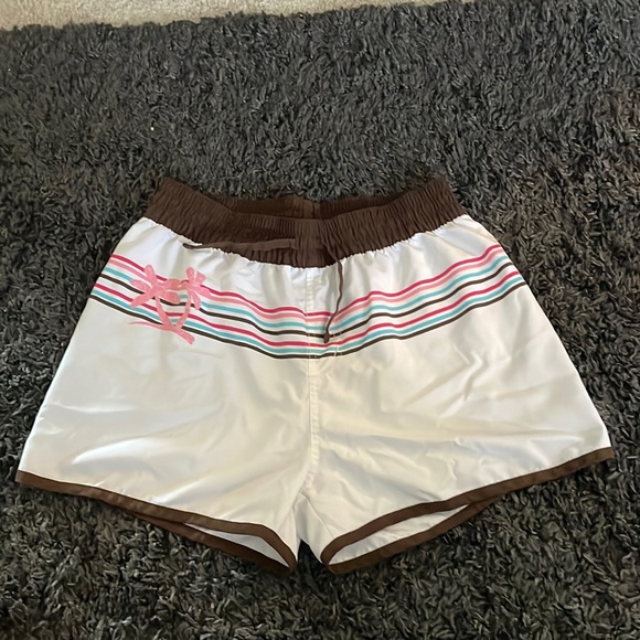 Athletic shorts - Picture 1 of 2